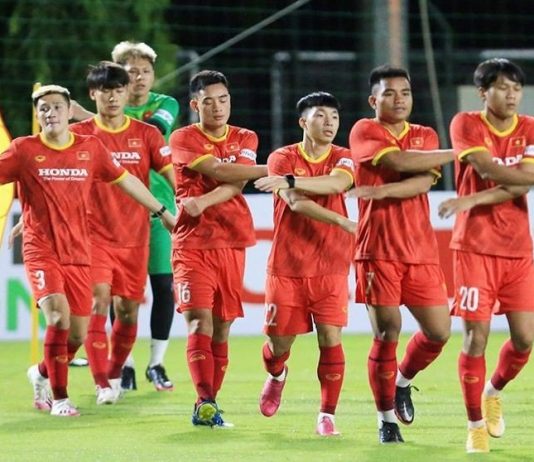 HLV Park Hang Seo triệu tập thêm năm cầu thủ trẻ trước trận gặp Trung Quốc