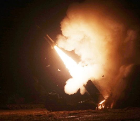 Hàn Quốc và Mỹ bắn một loạt tên lửa để đáp trả Triều Tiên